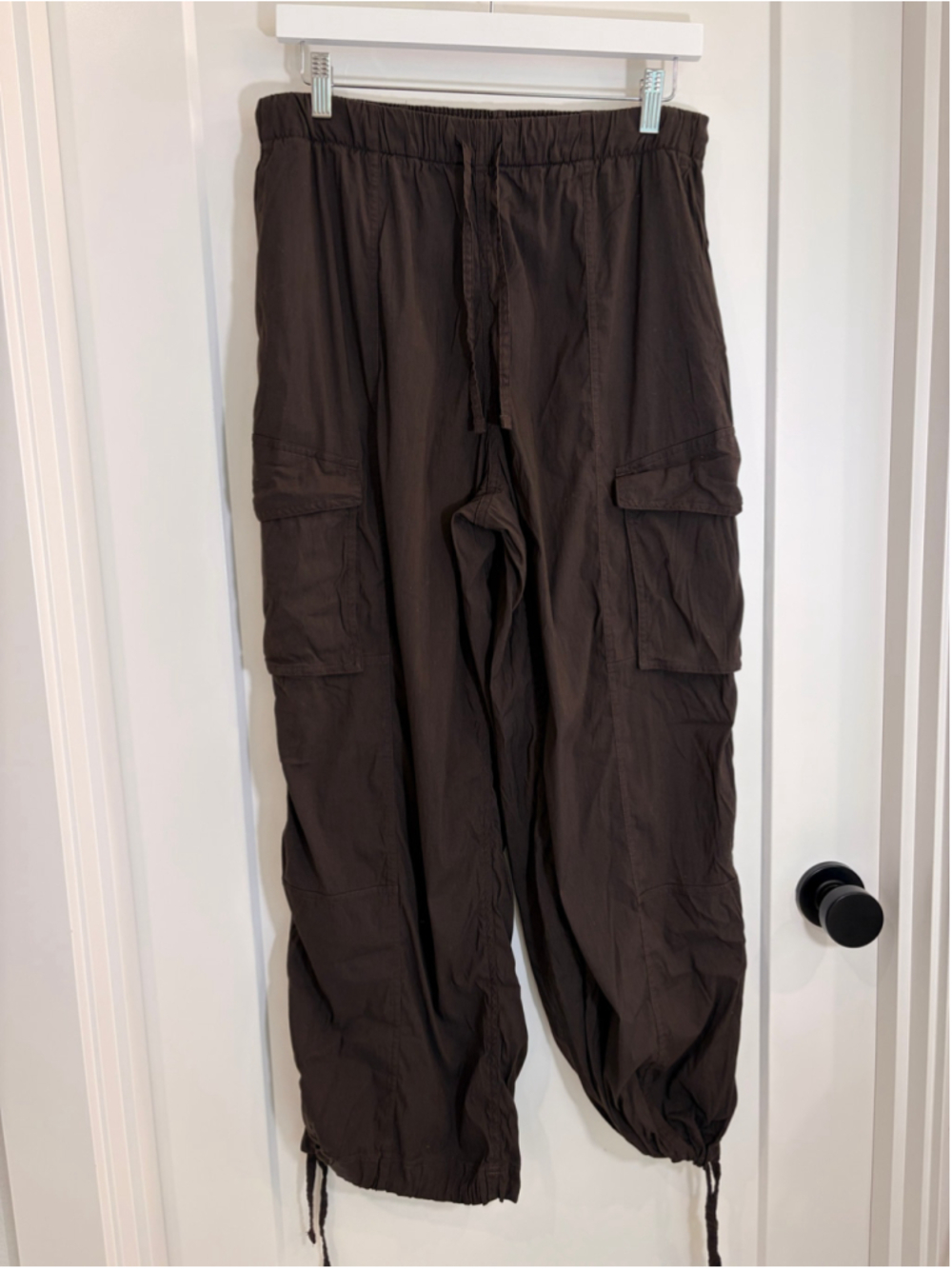 Women's Lululemon Lightweight Adjustable Mid-Rise Cargo Pants Medium Brown
